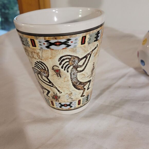 3 Cermaic Pieces 2 Mugs & Vase W/ Plush - Picture 8 of 16